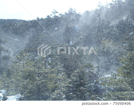 Winter's Kita Yatsugatake Winter's Kita Yatsugatake 75098406