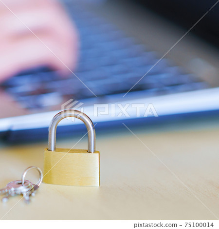 Laptop key [security image] 75100014
