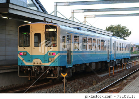 Kiha 32 type Kiha 32 type 75108115