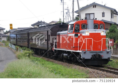JR East DD16 diesel locomotive JR East DD16 diesel locomotive 75110914