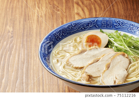 Chicken white ramen Chicken white ramen 75112216