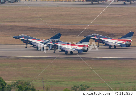 Chinese Air Force J-10 August 1st formation formation takeoff 75112856