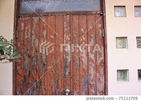 Abandoned dwelling (1) Abandoned dwelling (1) 75113709