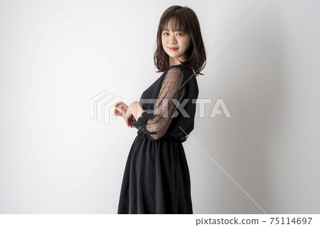 一個三十多歲的女人 75114697