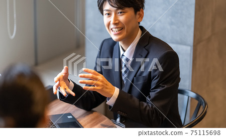 Business meetings, business negotiations, consultations, suits 75115698