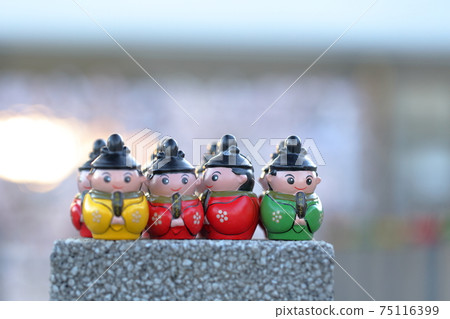 Doll fortune (Tenjin Mikuji, Ueno Temmangu, Nagoya City, Aichi Prefecture) 75116399