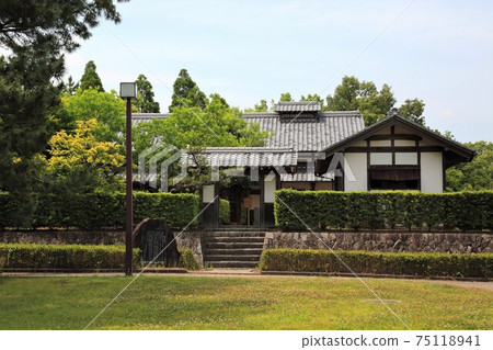Kiso Sansen Park Center 28 (Kaizu City, Gifu Prefecture) Kiso Sansen Park Center 28 (Kaizu City, Gifu Prefecture) 75118941