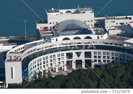 HKUST is a public research and teaching university  17 Dec 2006 75121674