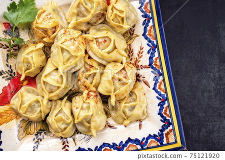 Traditional Kazakh manti wraps steamed with mincemeat  75121920
