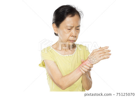 wrist bones injury 75125070