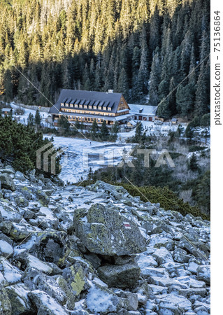 Poprad tarn with hut, High Tatras mountains, Slovakia 75136864