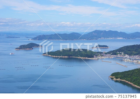 香川縣高松市 從屋島看向庵治町和小豆島 香川縣高松市 從屋島看向庵治町和小豆島 75137945