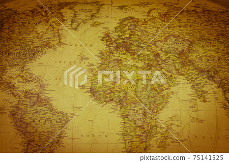 Vintage map of the world. Top view Vintage map of the world. Top view 75141525