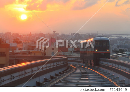 Yui Rail evening view Yui Rail evening view 75145649