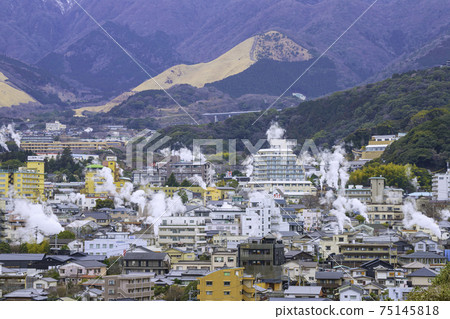 Beautiful scenery seen from the Yukemuri Observatory in Beppu City, Oita Prefecture 75145818