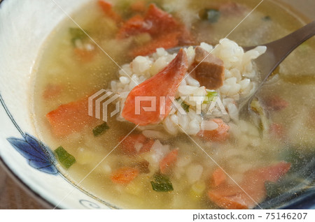 Salmon and Takuan brown rice chazuke Salmon and Takuan brown rice chazuke 75146207