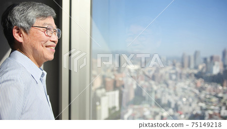 senior businessman look city view senior businessman look city view 75149218