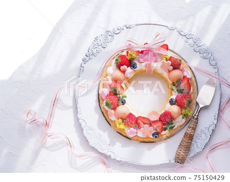 春季糖果可愛草莓花環蛋t 75150429