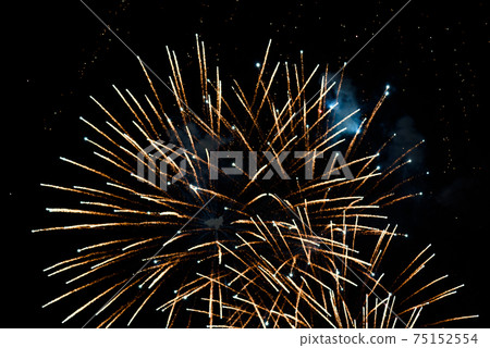 Close-up colorful fireworks Close-up colorful fireworks 75152554
