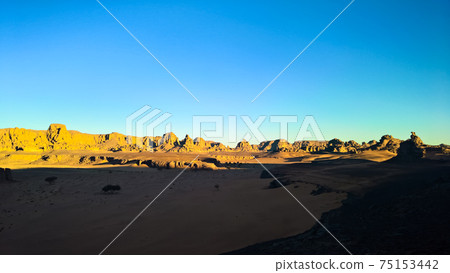 Sunrise view to Moul Naga valley at in Tassili nAjjer national park, Algeria 75153442