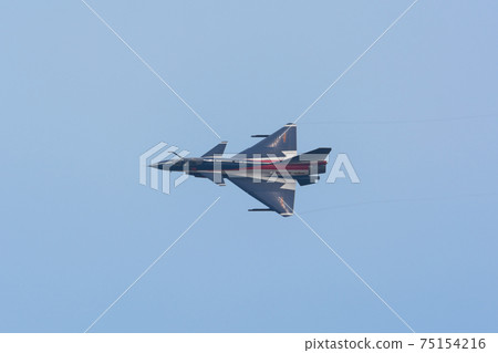Chinese Air Force J-10 August 1st Flight Squadron Sharp Turn 75154216