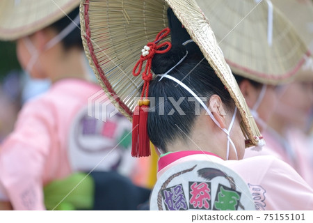 正宗的德島阿波大通：等待一個女人輪到她的背影 75155101