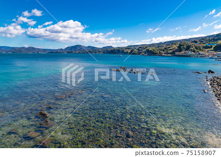 The coast of Nishiura, Numazu City, Shizuoka Prefecture 75158907