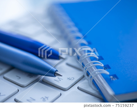 Business image · notebook · keyboard 75159237