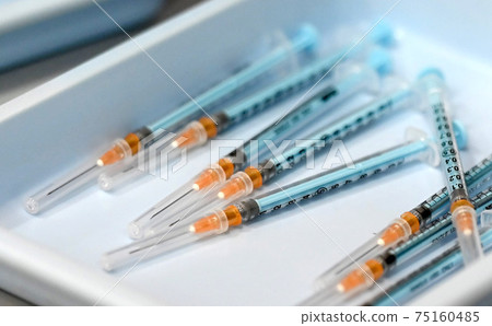 injection 75160485