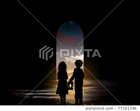 哥哥在門口發現一盞燈和一個害怕的姐姐的剪紙插圖，在那裡您可以看到藍天和黑暗中的浮雲 75161296