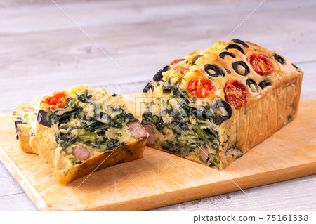 Spinach cake sale Spinach cake sale 75161338