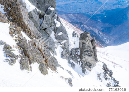 Senjojiki Cirque in Winter [Nagano Prefecture] 75162016