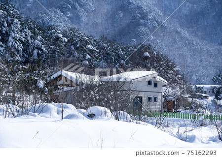 Seorak Mountain, Inje County, Gangwon Province Seorak Mountain, Inje County, Gangwon Province 75162293