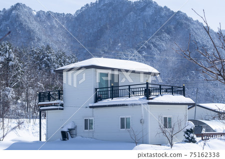 Seorak Mountain, Inje County, Gangwon Province Seorak Mountain, Inje County, Gangwon Province 75162338