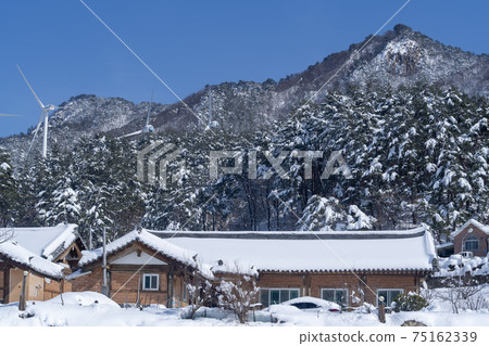 Seorak Mountain, Inje County, Gangwon Province Seorak Mountain, Inje County, Gangwon Province 75162339