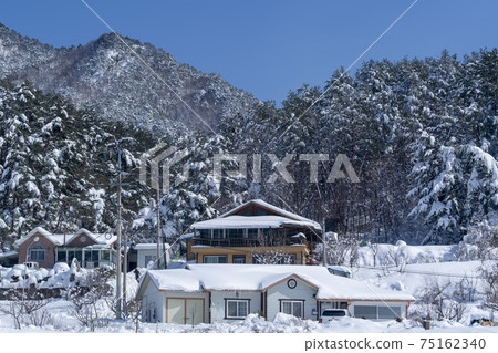 Seorak Mountain, Inje County, Gangwon Province Seorak Mountain, Inje County, Gangwon Province 75162340
