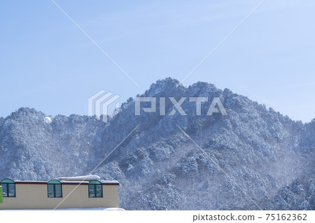 江原道仁濟縣雪嶽山 江原道仁濟縣雪嶽山 75162362