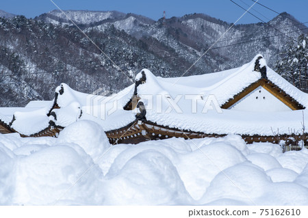 Seorak Mountain, Inje County, Gangwon Province Seorak Mountain, Inje County, Gangwon Province 75162610