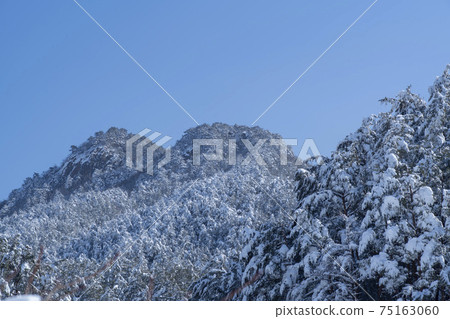 Seorak Mountain, Inje County, Gangwon Province Seorak Mountain, Inje County, Gangwon Province 75163060