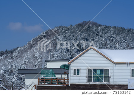 Seorak Mountain, Inje County, Gangwon Province Seorak Mountain, Inje County, Gangwon Province 75163142