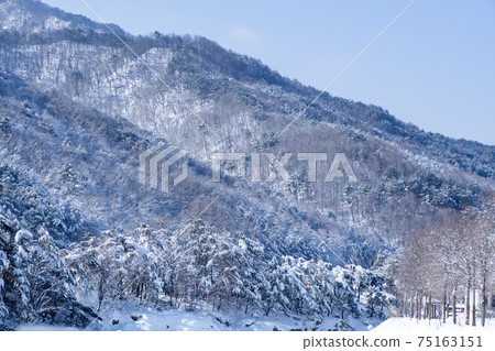 江原道仁濟縣雪嶽山 江原道仁濟縣雪嶽山 75163151