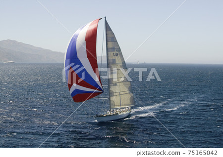 Sailboat on ocean 75165042