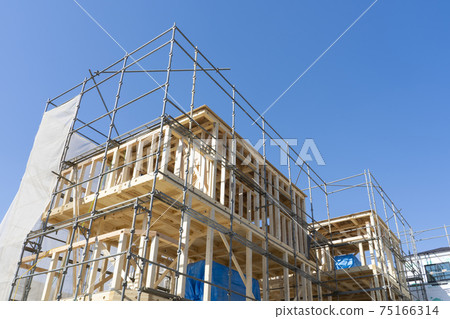 Construction work of wooden houses Construction work of wooden houses 75166314