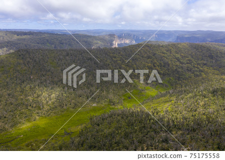 Aerial view of the Grose Valley in The Blue Mountains in Australia Aerial view of the Grose Valley in The Blue Mountains in Australia 75175558