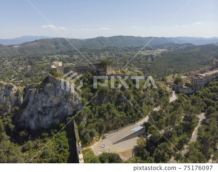 Aerial view to Xativa castle located on mountain top 75176097