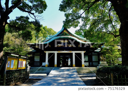 Tokyo Oji Shrine 75176329