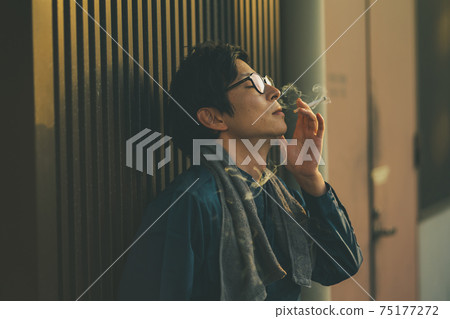 Tobacco and workers 75177272