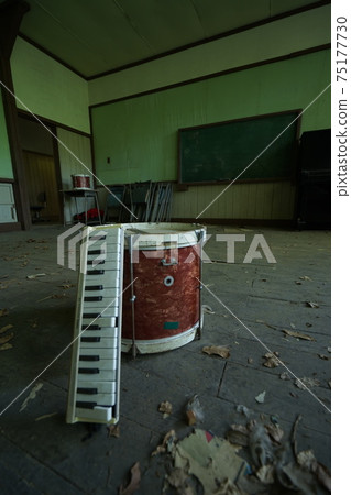 Ruined Yamanashi Egusa Elementary School Abandoned School Music Room Ruined Yamanashi Egusa Elementary School Abandoned School Music Room 75177730