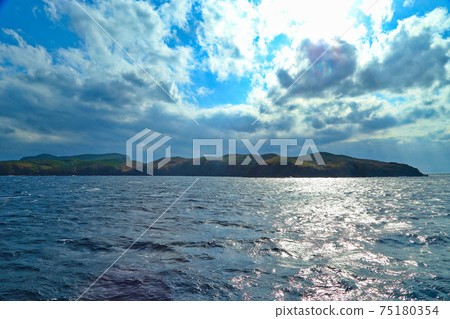 從硫磺島方向看的竹島 從硫磺島方向看的竹島 75180354
