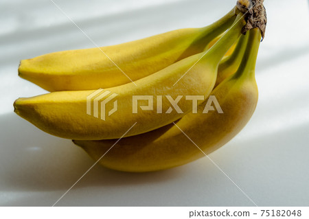 banana banana 75182048